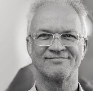 Эдисон Прайс Эдисон Прайс - великий новатор и светодизайнер